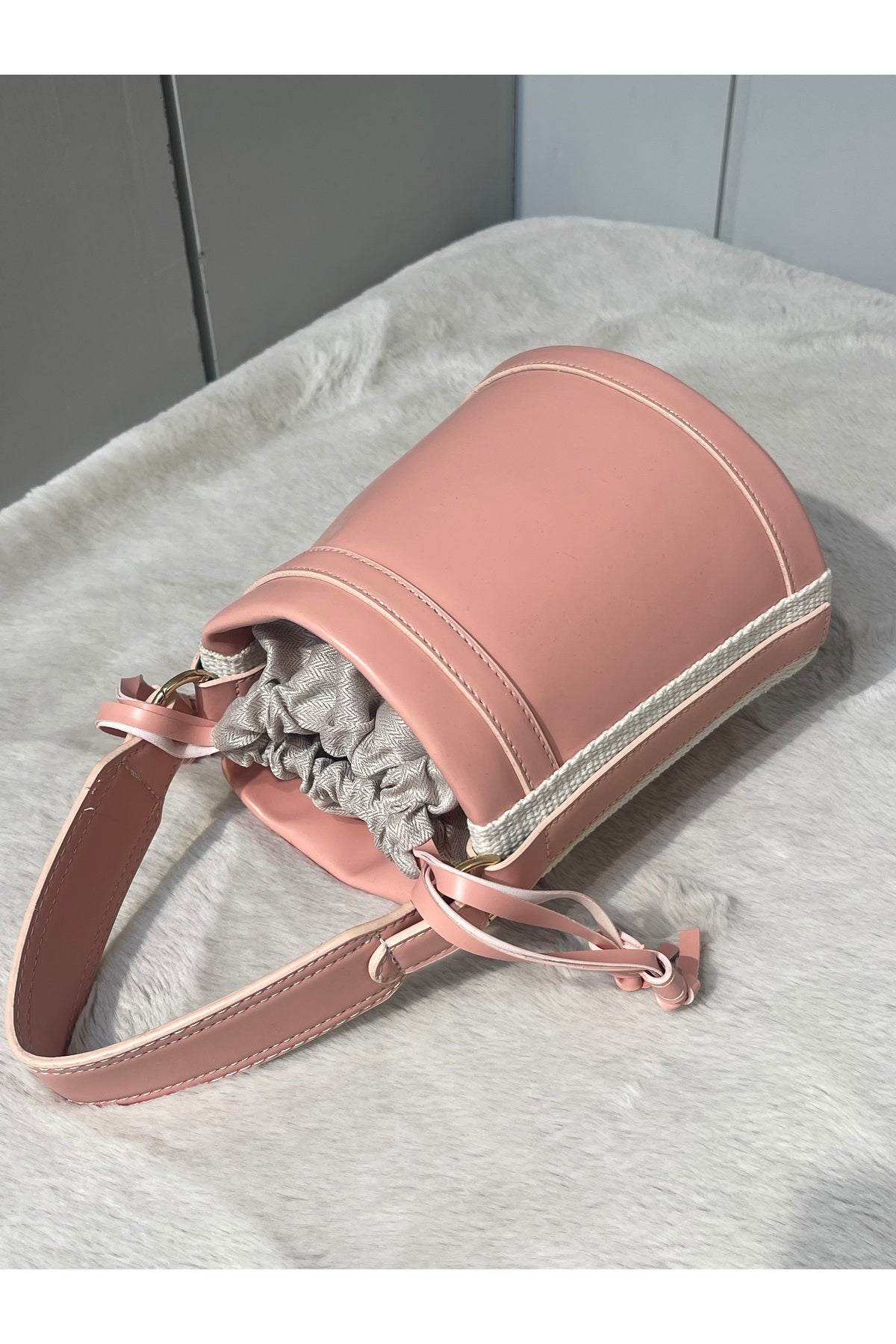 Pembe Kadın Büzgülü Kova El ve Omuz çantası - Pembe